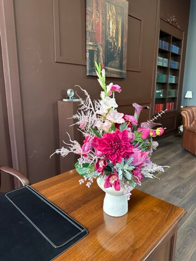 Цветочная композиция в вазе, в-68 см