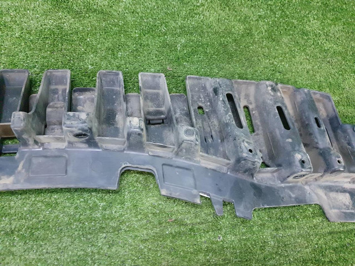 Абсорбер переднего бампера Range Rover Vogue 4 L405 (2012-2017)