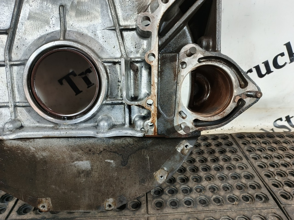 Кожух маховика OM501