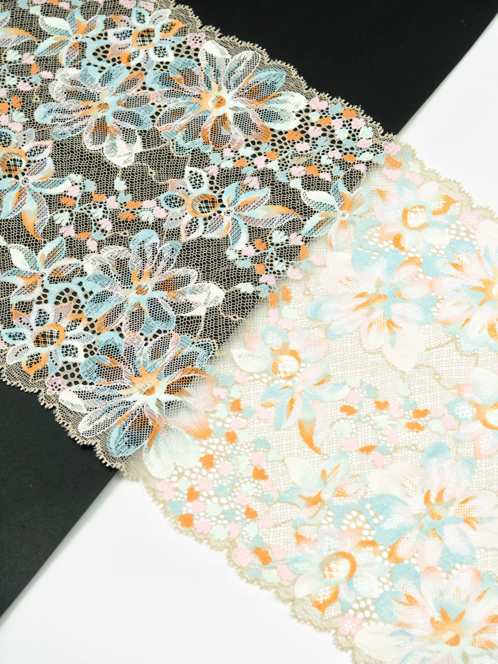 Эластичное кружево серо-бежевое с мультиколор ширина 20 см