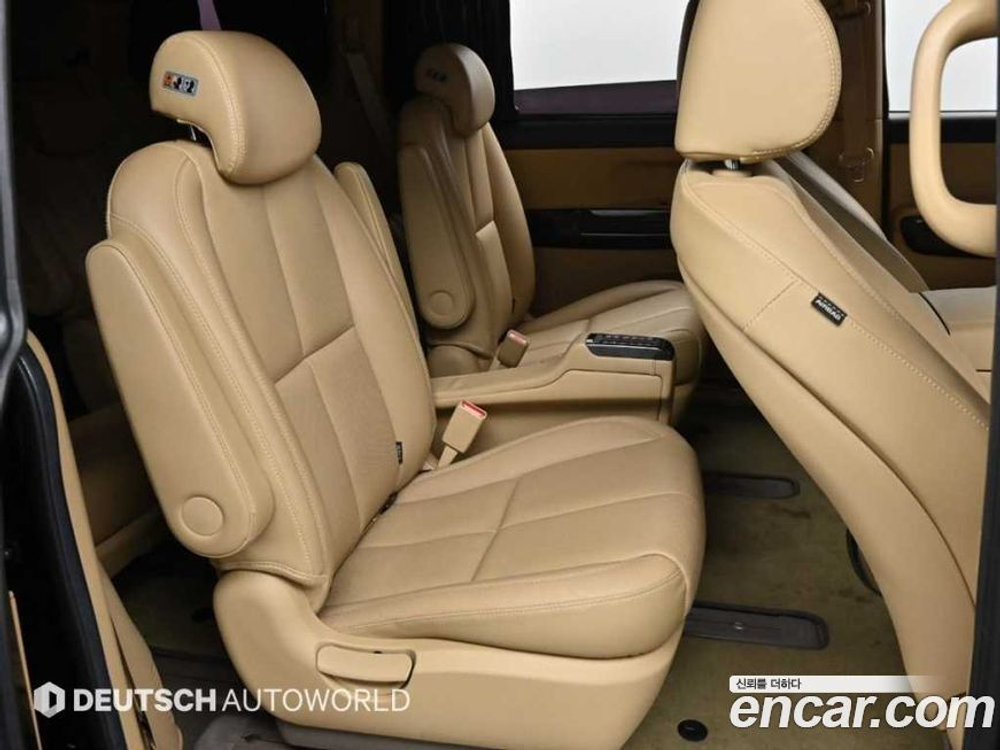Kia The New Carnival (Sedona) 9-и местный High Limousine (06.2020)