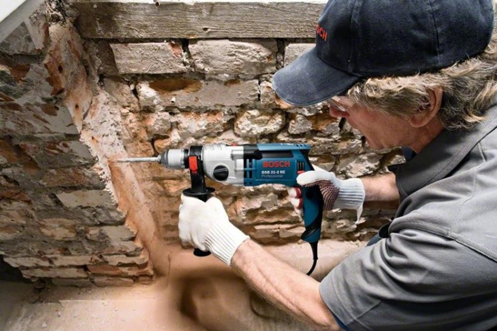 Дрель ударная сетевая BOSCH GSB 24-2 (БЗП) двухскоростная 060119C801 Кейс L-Case