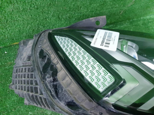 Фара правая Audi Q7 2 (2019-н.в.) LED Matrix (В пленке)