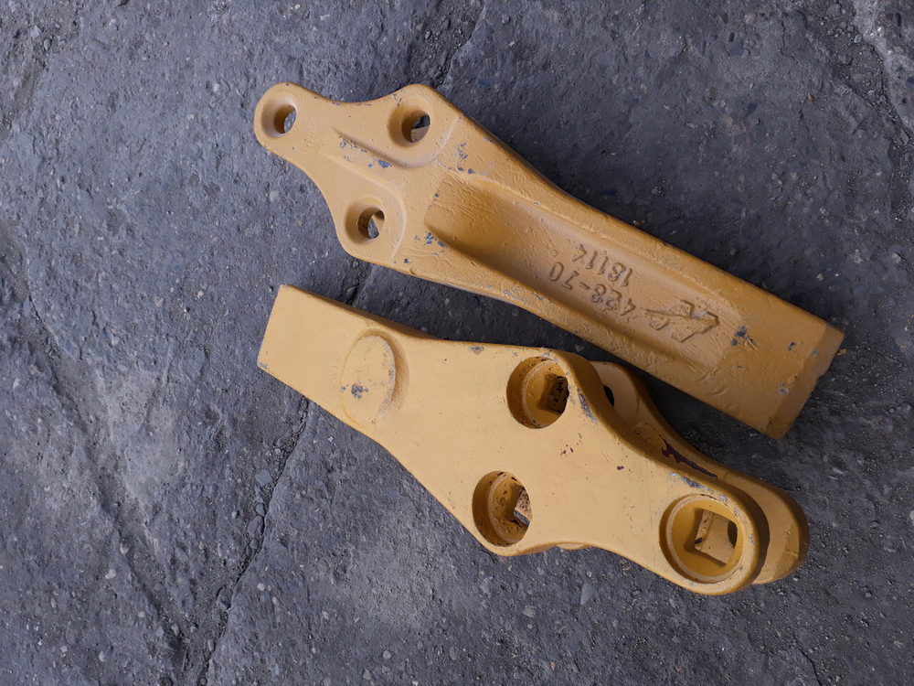 Зуб болтовой Komatsu WA 380 центральный