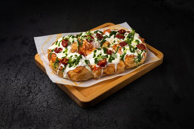 Пиццетта с песто и страчателлой