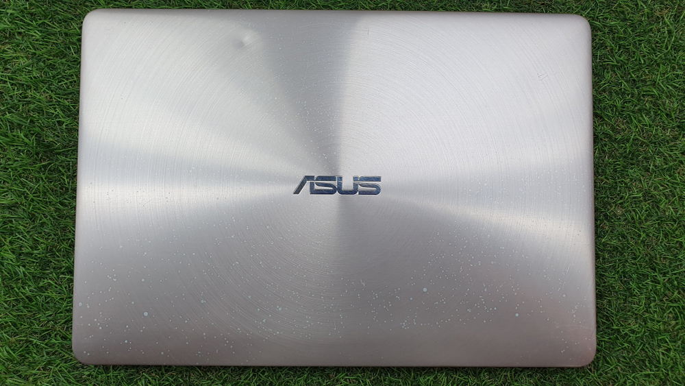Ультрабук ASUS ZenBook FHD