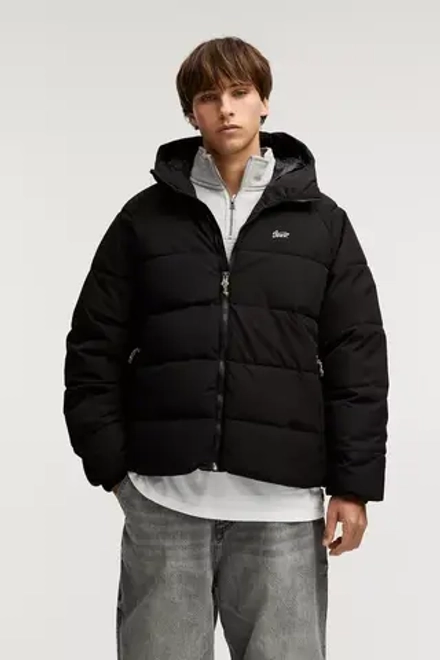 PULL&BEAR Пуховик с капюшоном, черный