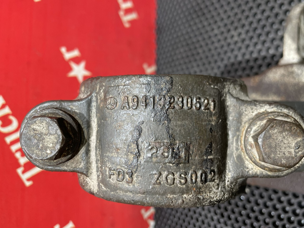 Кронштейн стабилизатора переднего правый