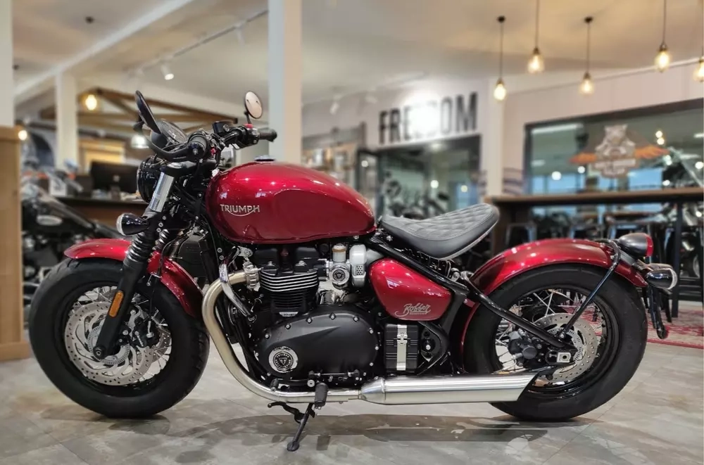 Мотоцикл TRIUMPH BOBBER