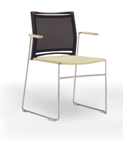 Web стул на полозьях с подлокотниками и спинкой-сеткой