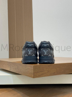 Кроссовки Louis Vuitton Run Away мужские черные с принтом