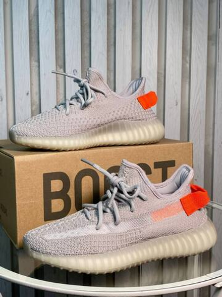 Кроссовки Adidas