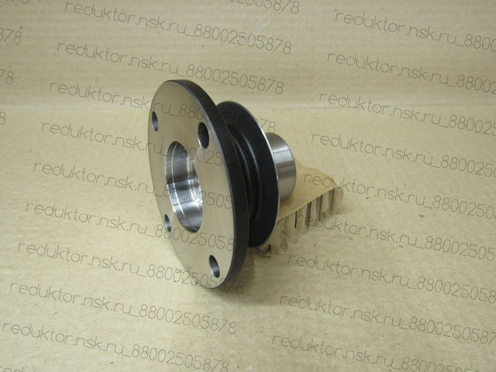 Фланец переднего редуктора ТЛК-100 (27 шлицов)