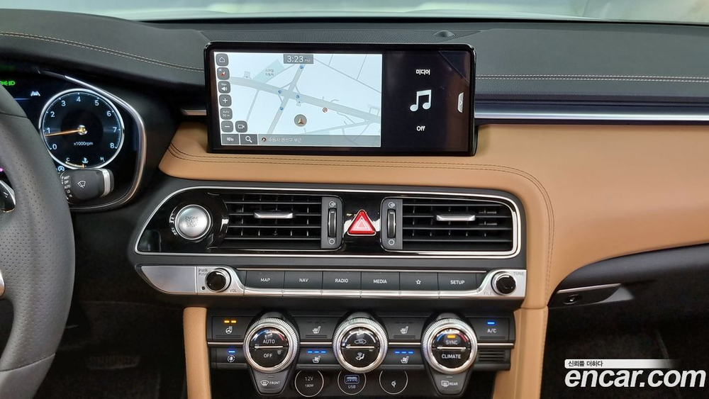 Genesis The New G70 Бензин 2.0T 2WD (04.2022)
