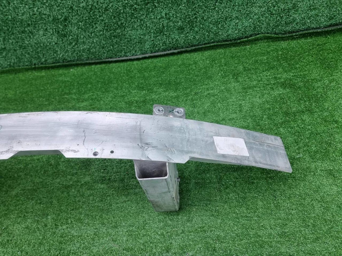 Усилитель передний BMW 3er G20 (2018-н.в.)