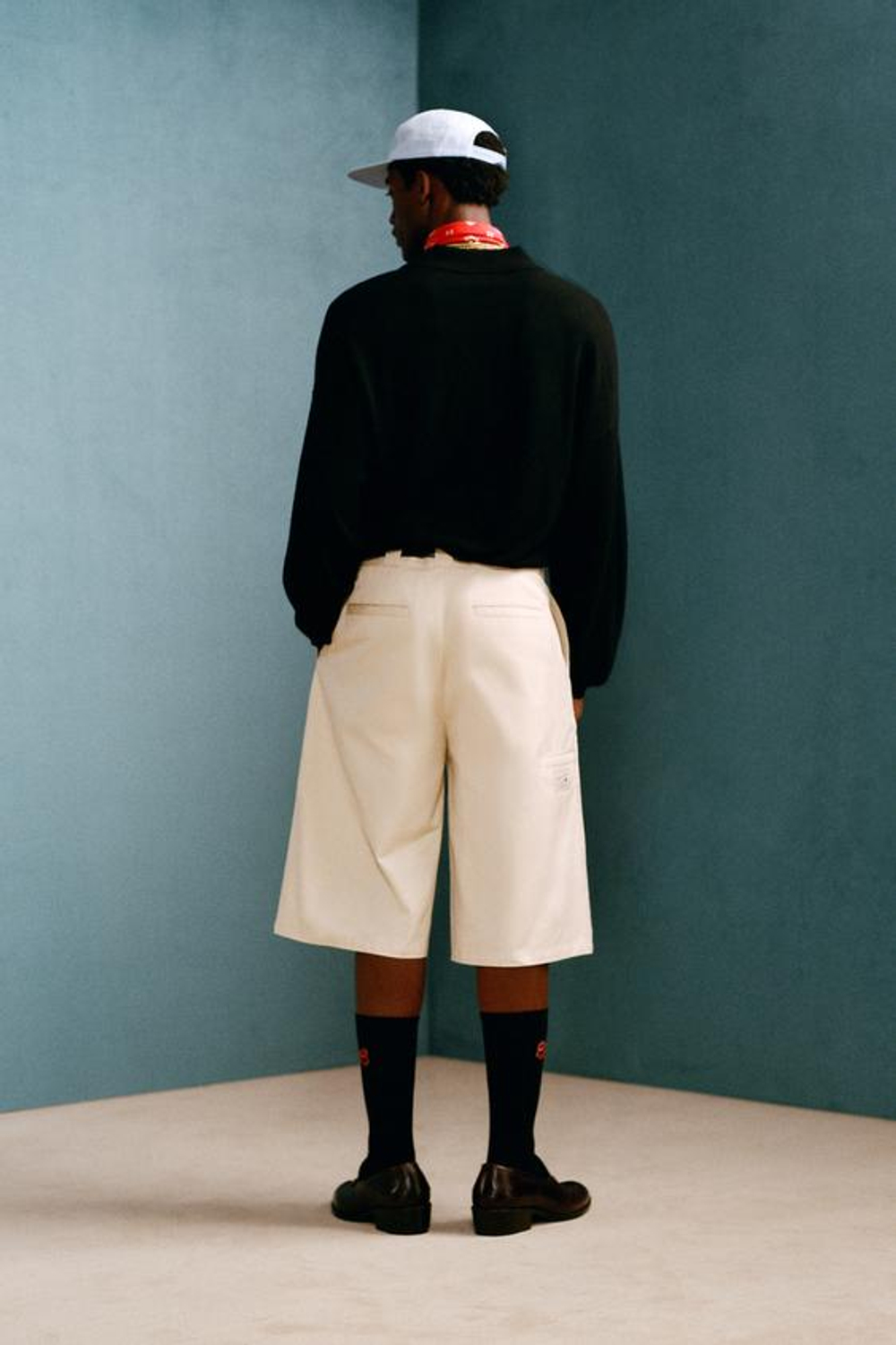 ZARA X WILLY CHAVARRIA ШОРТЫ-БЕРМУДЫ С ШИРОКИМИ ШТАНИНАМИ И ПЛИССИРОВКОЙ, КРЕМОВЫЙ