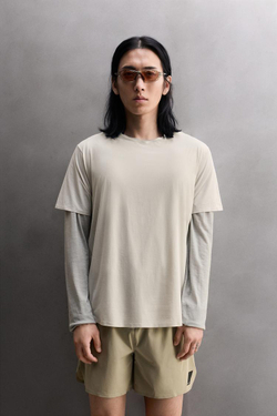 ZARA КОМБИНИРОВАННАЯ ТЕХНИЧЕСКАЯ ФУТБОЛКА ДЛЯ БЕГА, СВЕТЛО-СЕРЫЙ