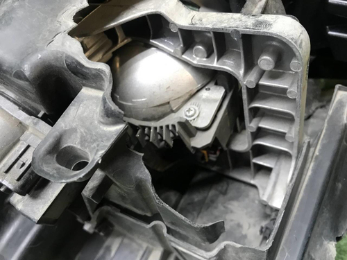 Битая Фара левая Toyota LC Prado 150 (17-нв) LED