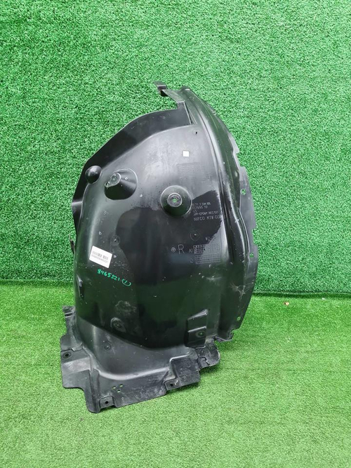 Подкрылок передний правый BMW X3 G01 (2017-2021)