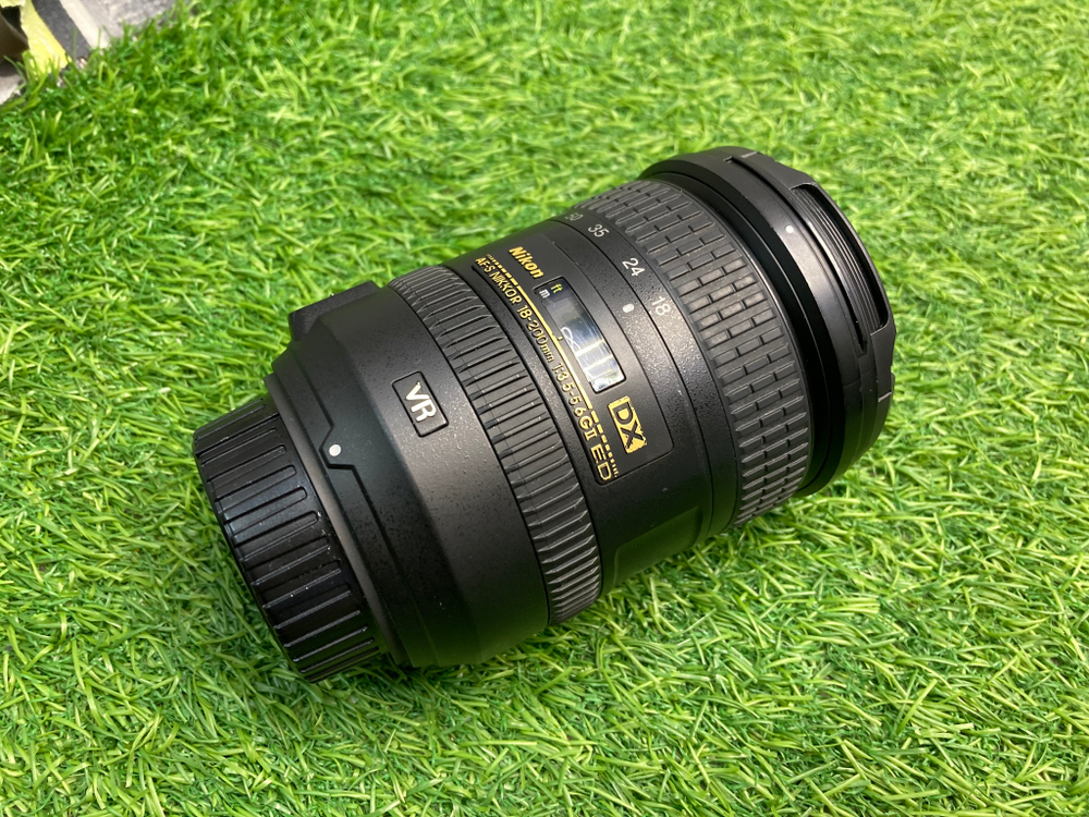 Nikon 18-200mm 3.5-5.6G ED AF-S VR II DX