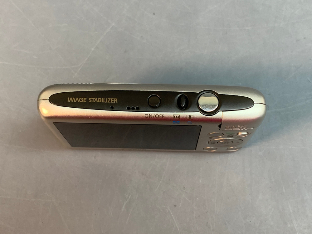 Canon IXUS 130