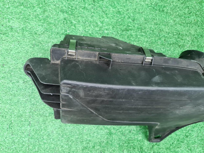 Резонатор воздушного фильтра BMW 3er F30 (11-20)