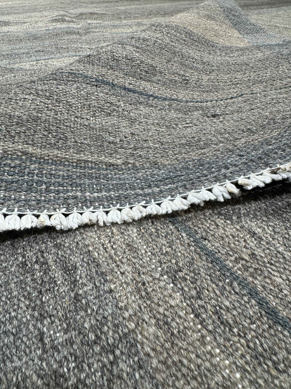 Modern kilim 295 x 420 см