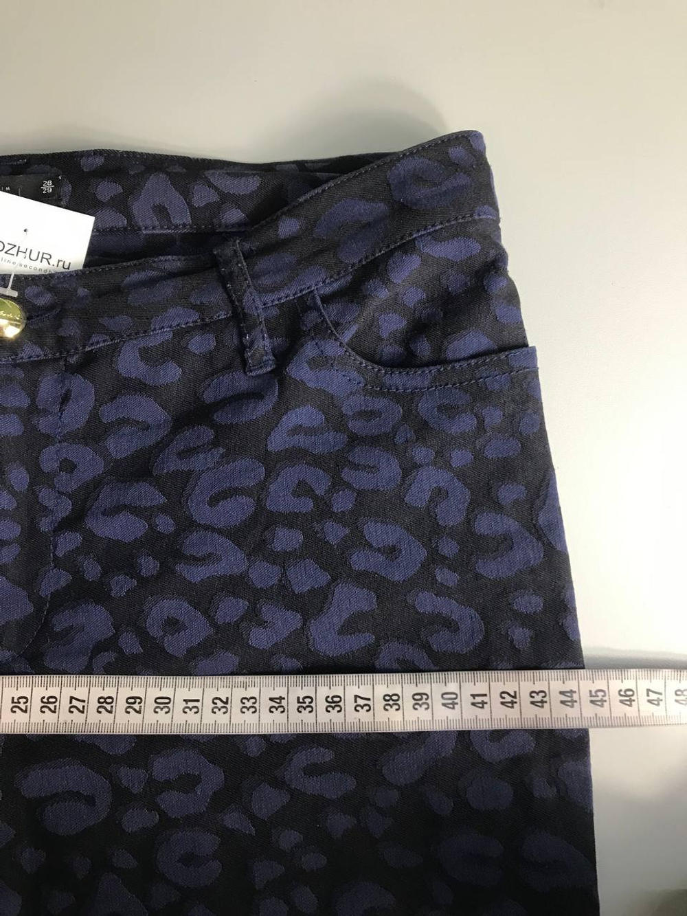 Джинсы Oodji в леопардовые пятнышки маркировка 28-29, на российский 44 размер