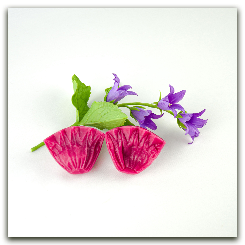 Цветок колокольчика