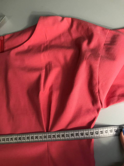 Платье Deniza яркого цвета, визуально на 46 размер, новое