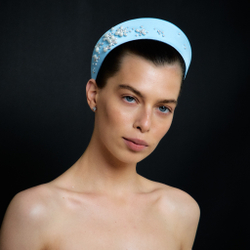 Кокошник голубой с жемчужными цветами