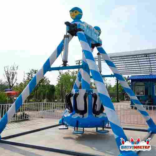 Аттракцион маятник «Звёздный Разгон», 6 мест, 5,5×3×4,7 м