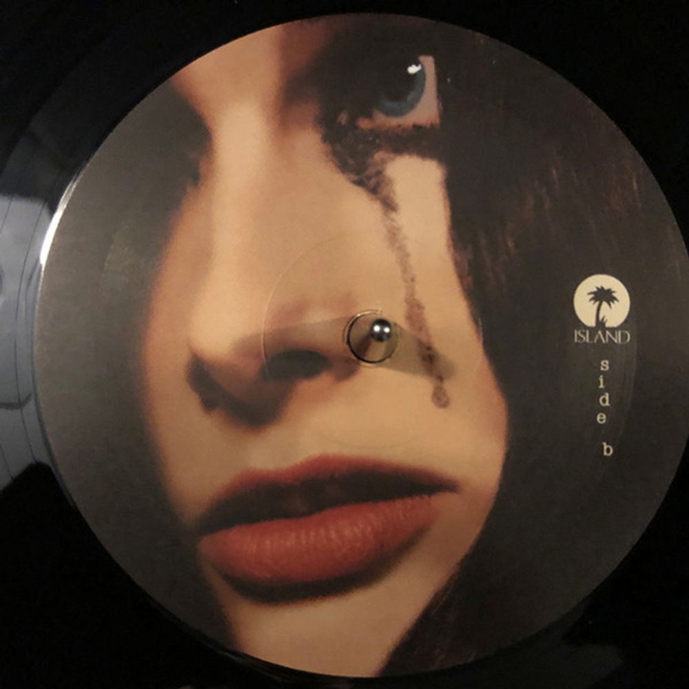Sparks / The Girl Is Crying In Her Latte (LP)