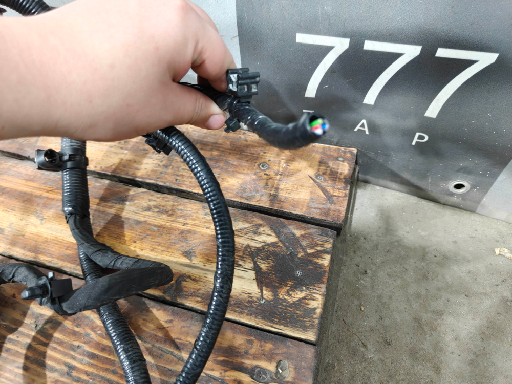 Проводка моторного отсека (подкапотная) Москвич 3 22-нв Б/У Оригинал 4001010U345SZ002