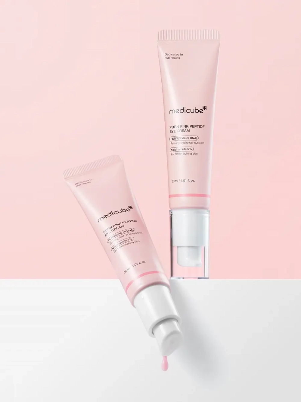 Medicube Омолаживающий крем для глаз с ПДРН, ретинолом и ниацинамидом PDRN Pink Peptide Eye Cream 30 мл