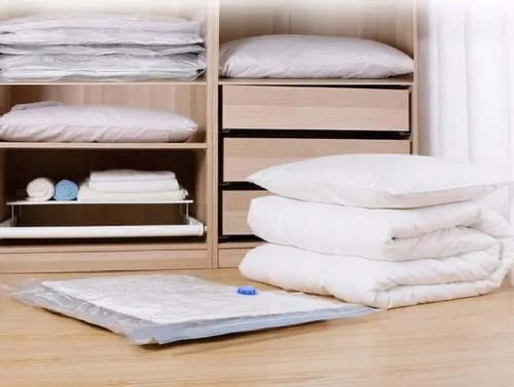 Вакуумный пакет для хранения одежды