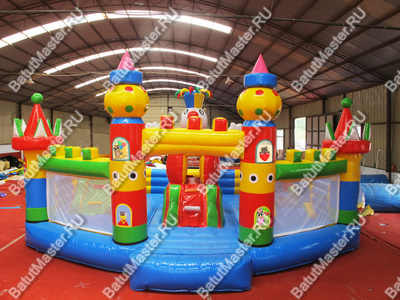 Надувной батут "Сказочный город", 5*4*3,5 м