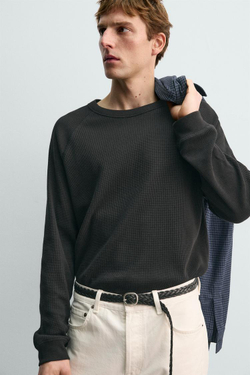 ZARA Х AARON LEVINE ФУТБОЛКА С ВАФЕЛЬНОЙ СТРУКТУРОЙ, АНТРАЦИТОВО-СЕРЫЙ