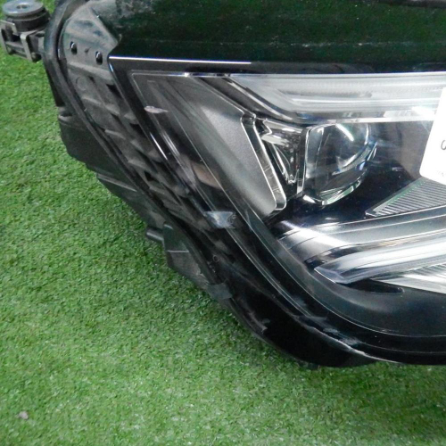 Фара правая Audi Q5 (2017-2020) LED