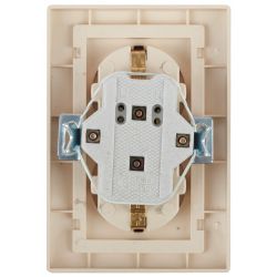 Розетка Intro Plano 1-205-03 с заземлением двойная 2X2P+E Schuko 16А-250В IP20 СУ алюминий