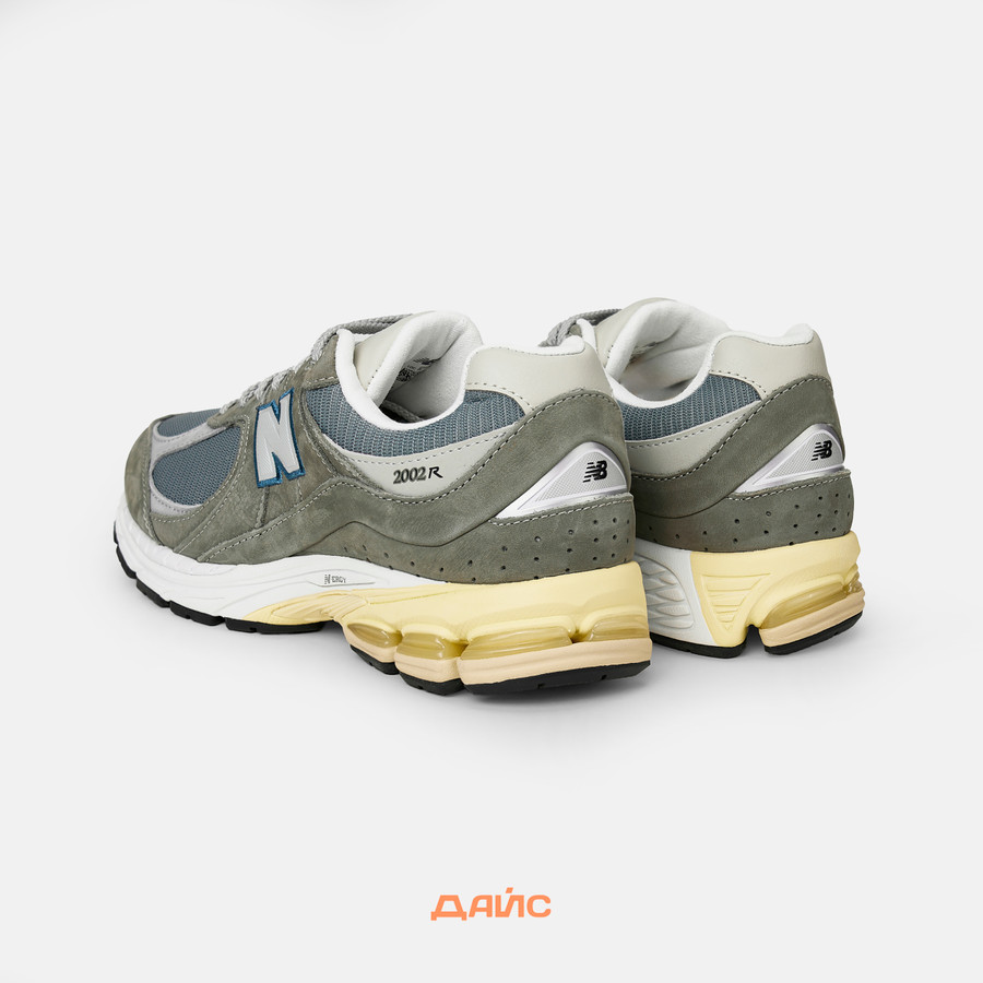 Кроссовки New Balance 2002R 