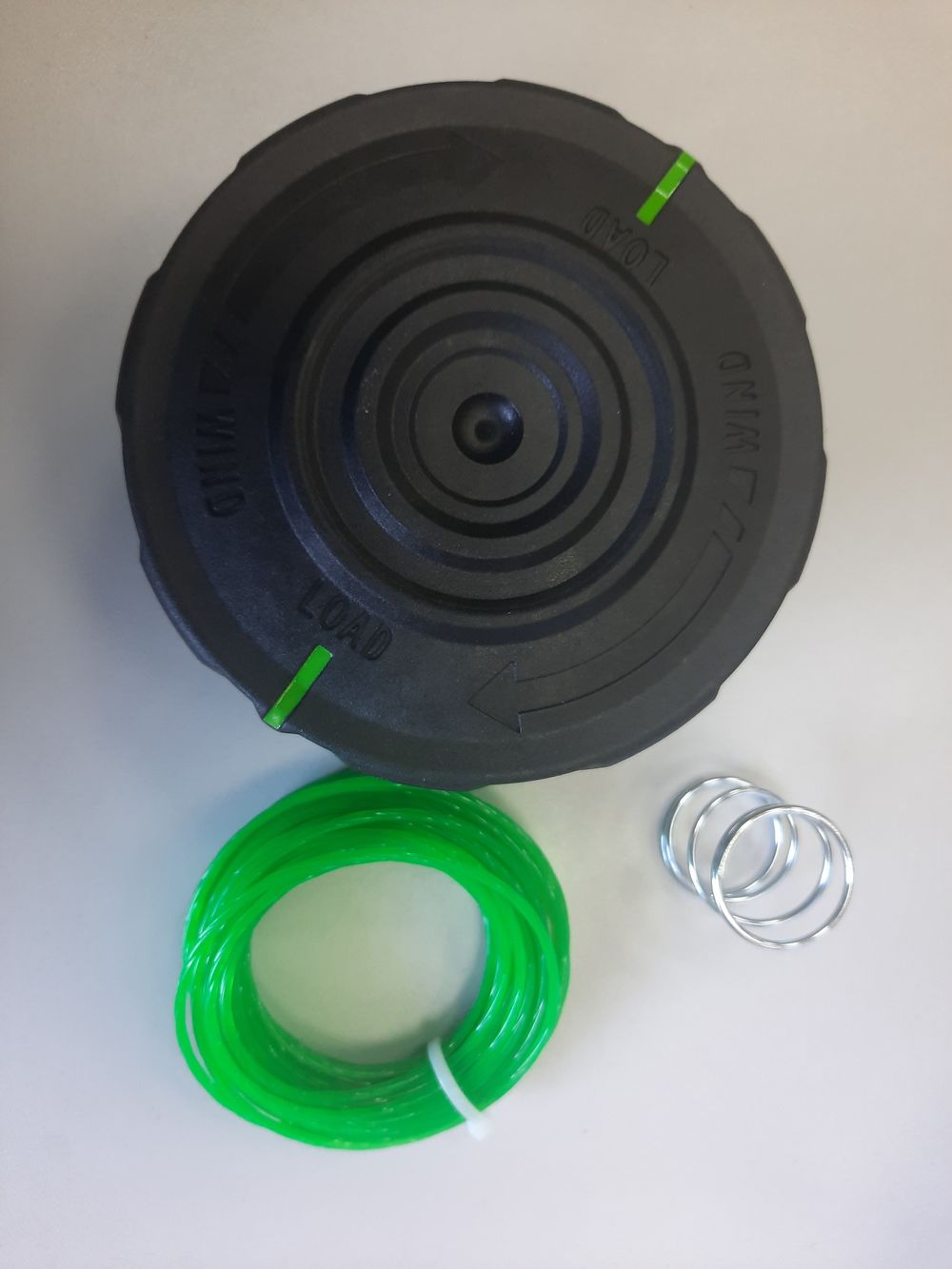 Катушка триммерная c леской диаметром 2 мм, крышкой и пружиной Greenworks 2939707 для триммеров  60V 2108307,  60V 2108407