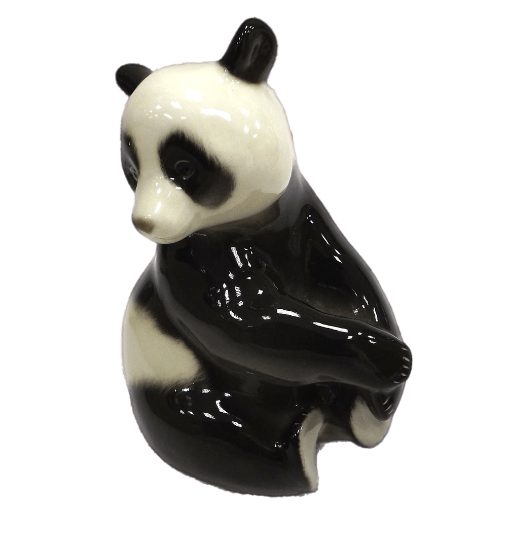 Фарфоровая статуэтка «Панда сидит». ЛФЗ,  СCСP, 1967-1970 гг.