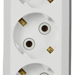Колодка электрическая 3 розетки Makel 16 А 250 В 2,2 кВт белая (MGP131)