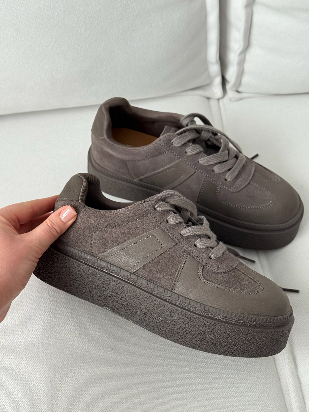 Кеды из натуральной замши