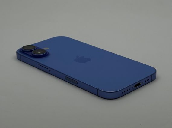iPhone 16 256Gb Ultramarine