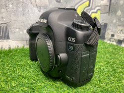 Canon EOS 5D Mark II (5.400 кадров)