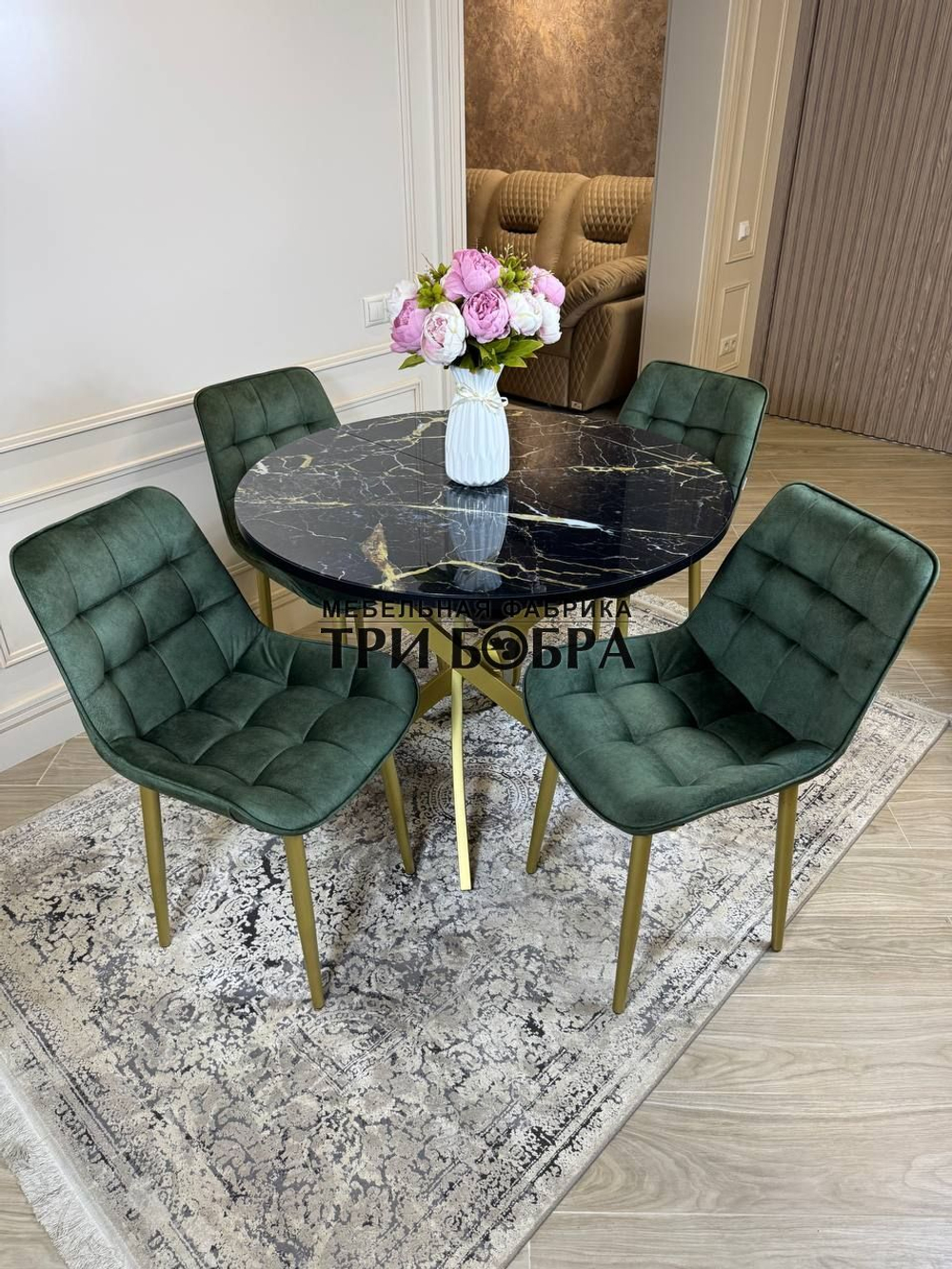 Круглый раздвижной стол "Черный мрамор", и стулья "Бостон" оливковый
