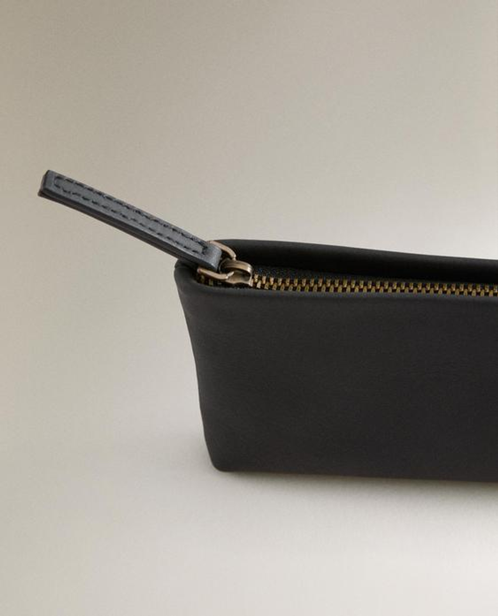 ZARA HOME КОЖАНЫЙ НЕСЕССЕР ДЛЯ ХРАНЕНИЯ, ЧЕРНЫЙ