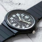 Наручные часы Casio MQ-71-1B